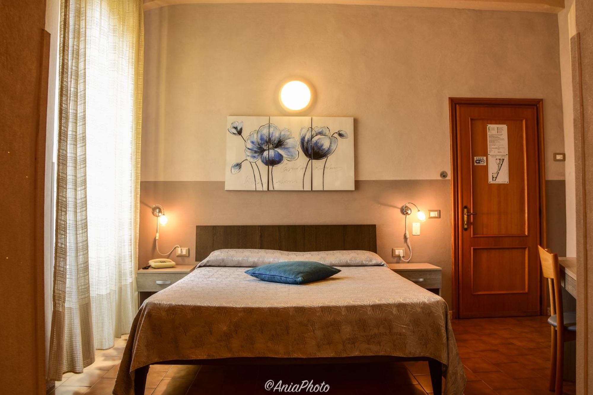 Albergo Florida タッジャ エクステリア 写真