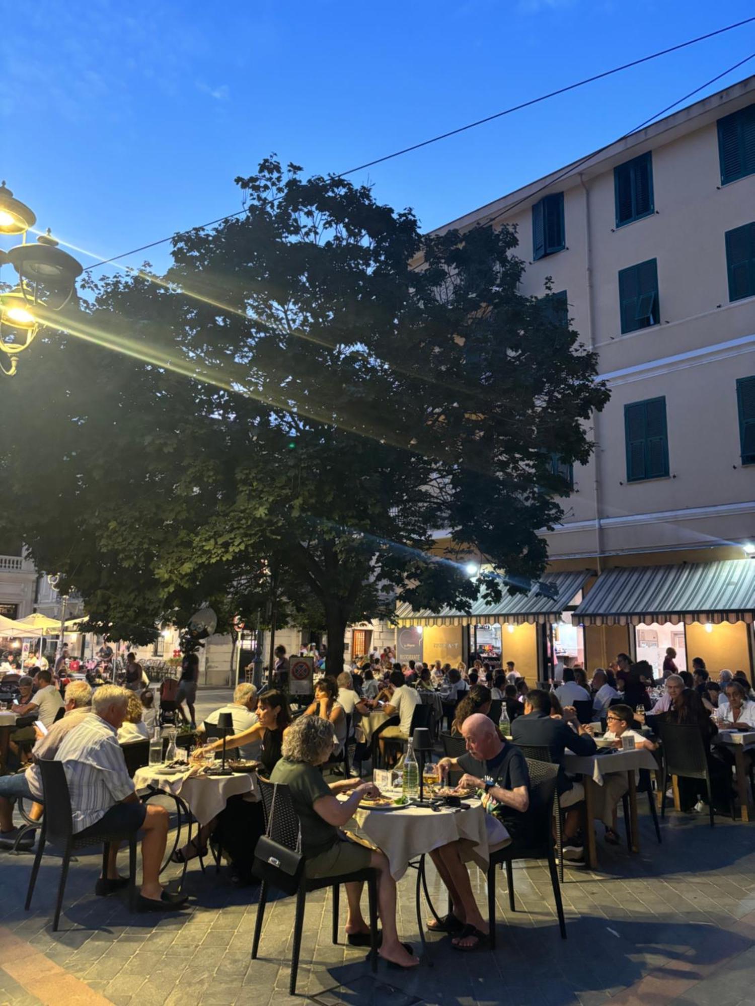Albergo Florida タッジャ エクステリア 写真