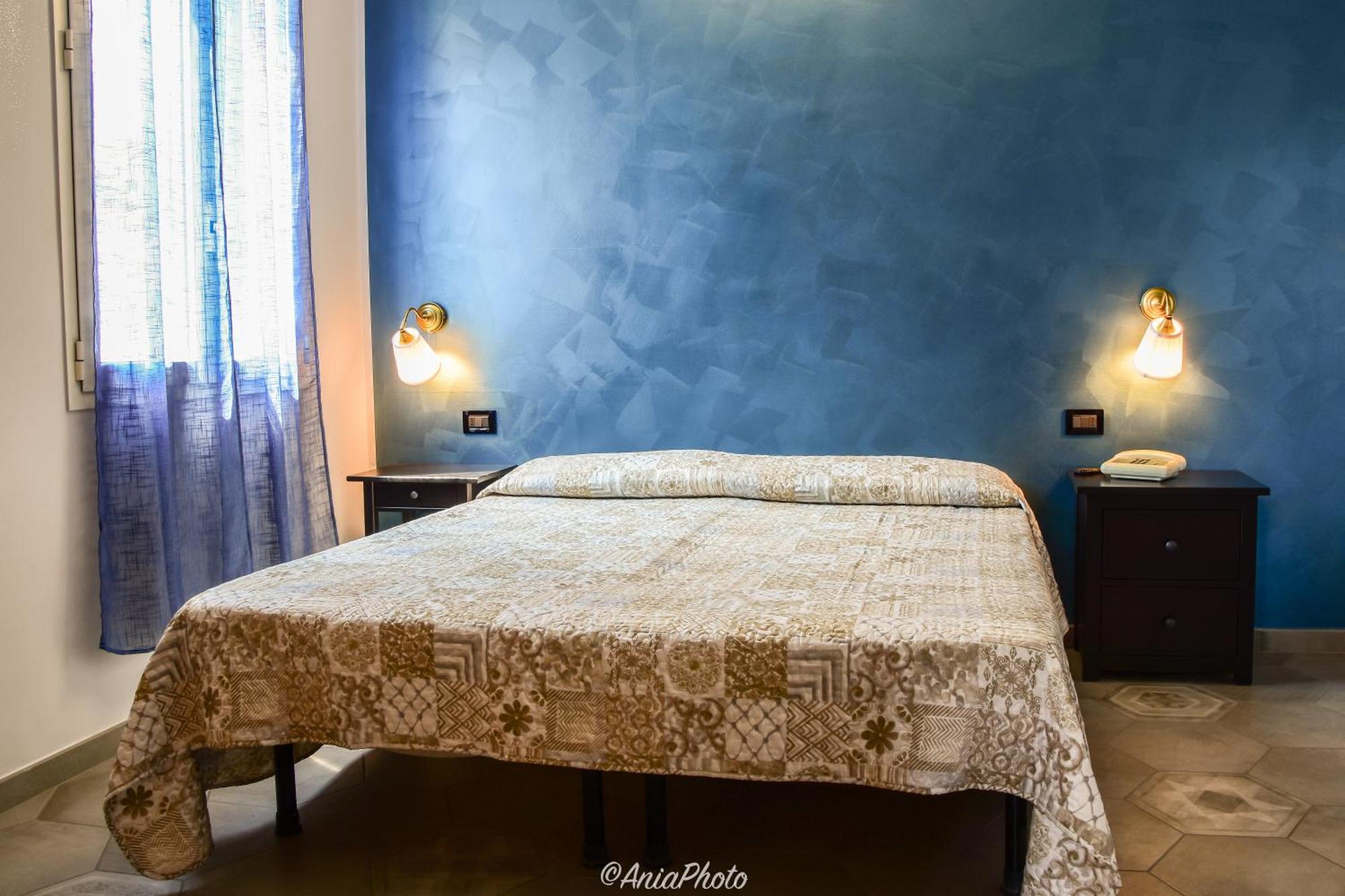 Albergo Florida タッジャ エクステリア 写真